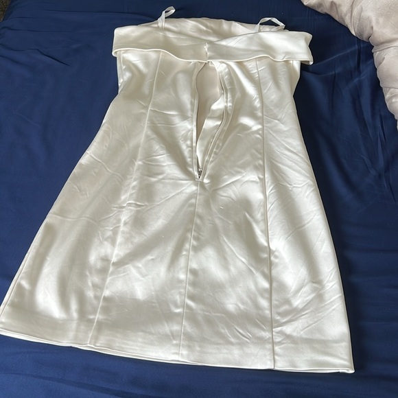 Aritzia Sunday Best Shimmer Satin Tube Dress - Picture 4 of 7